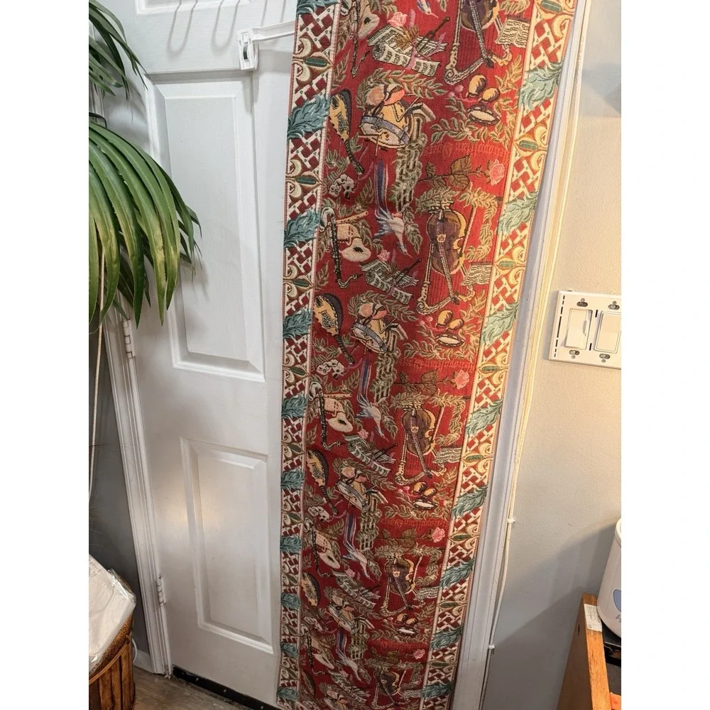 VINTAGE TAPISSERIE TAPESTRY Runner Metropolitan Opera , Birds , Dining Room Hang